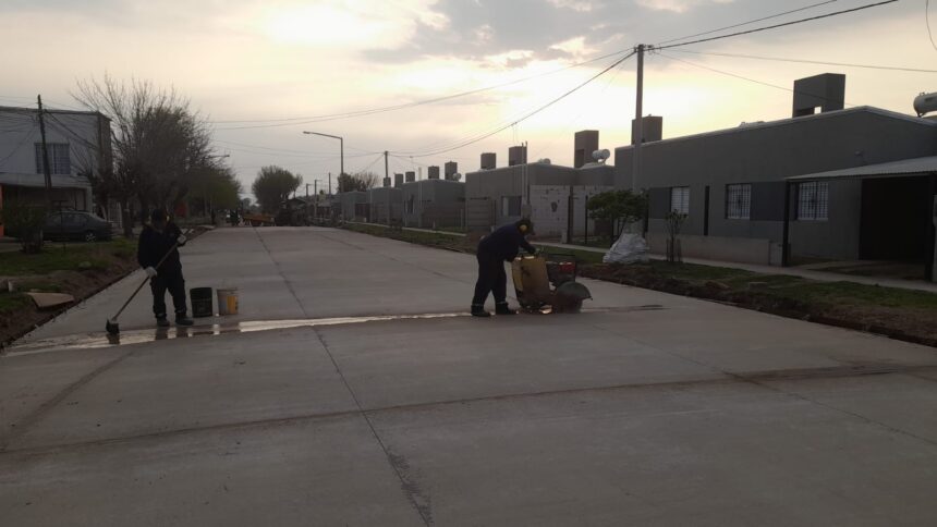 Los equipos municipales avanzan con distintos trabajos de hormigonado