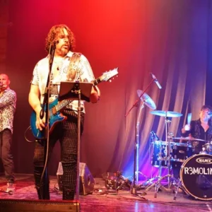 Un viaje en remolinos se presentará en el Cultural con su espectáculo “Universo Soda & Cerati”