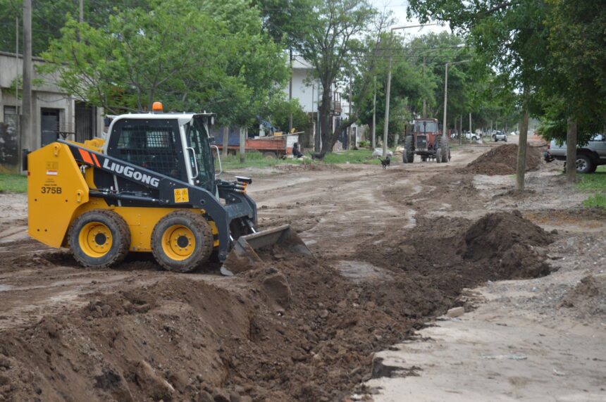 El municipio trabaja en el hormigonado de cordones en calle Junín