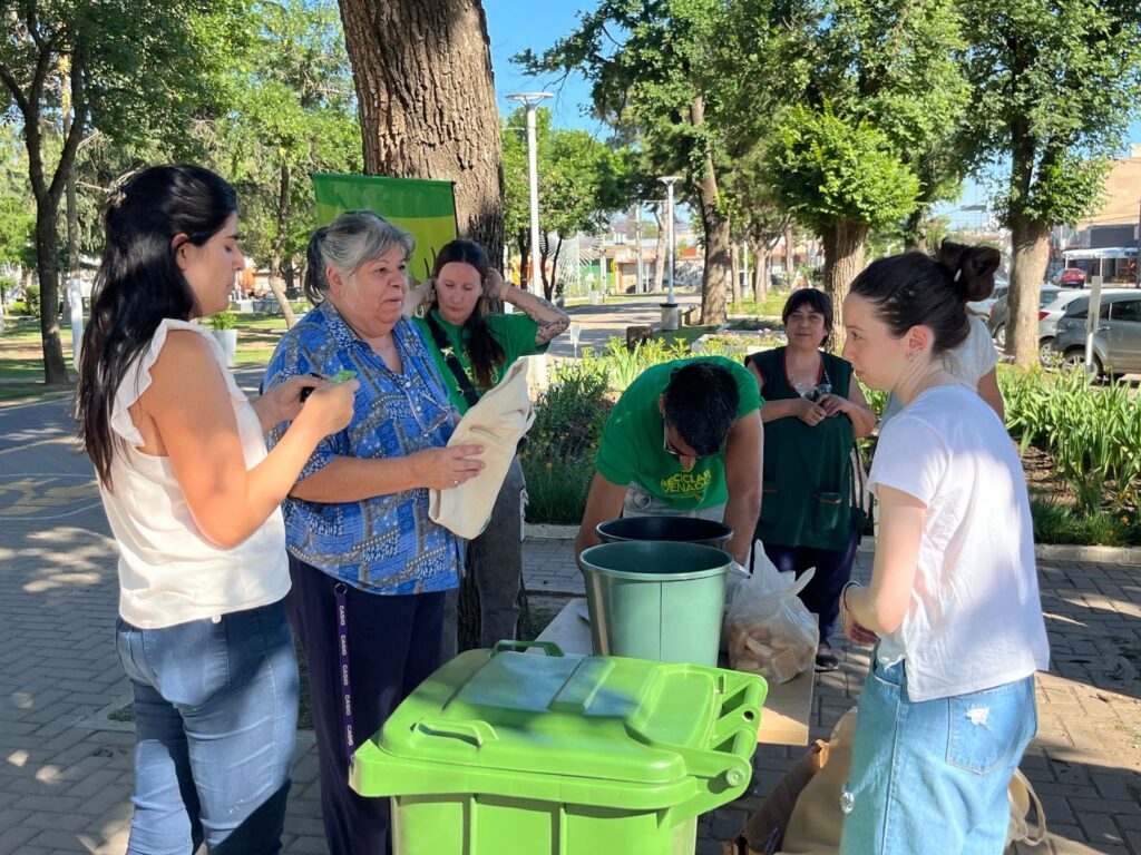 Objetivo Cierre Basural: en dos horas se entregaron más de 120 EcoTachos