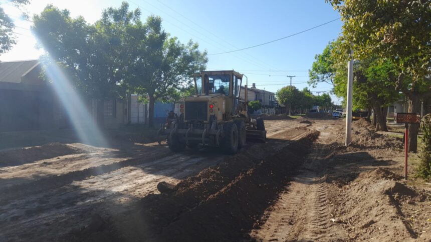 Los equipos municipales preparan el terreno para una nueva pavimentación