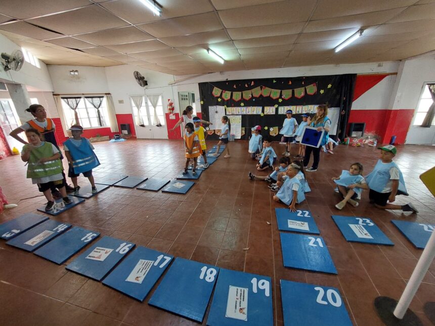 Alumnos de la Escuela 789 participaron de los programas “Te estamos mirando” y “Oca Vial”