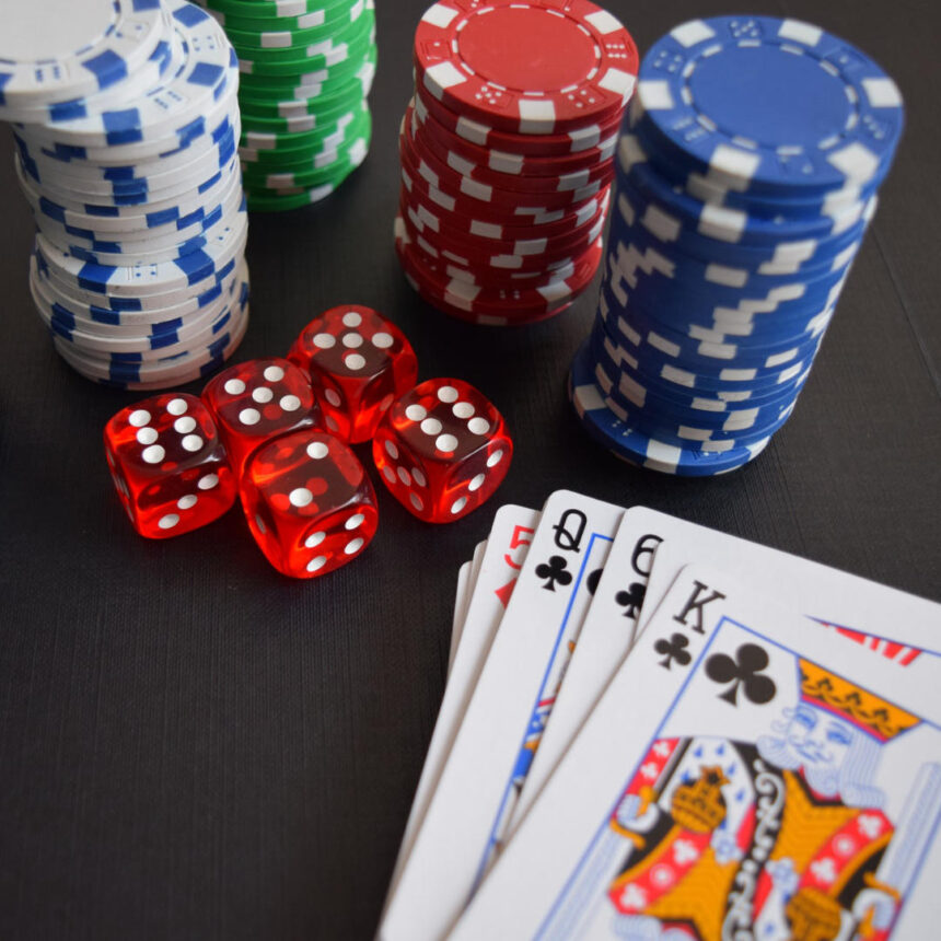 Charla abierta a la comunidad sobre Ludopatías