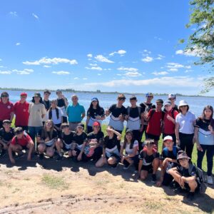 Jóvenes con compromiso ambiental: alumnos de la Dante Alighieri visitaron la Laguna El Hinojo