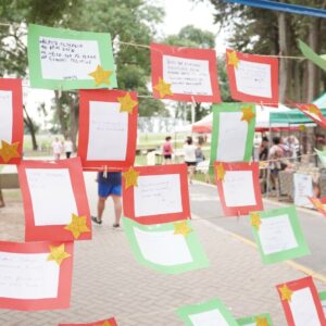 Vecinos dejaron sus mejores deseos para esta navidad en el “Venite al Parque”