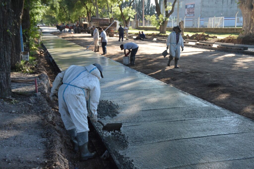 El municipio avanza con distintas tareas en el proceso de repavimentación de Av. Jorge Newbery