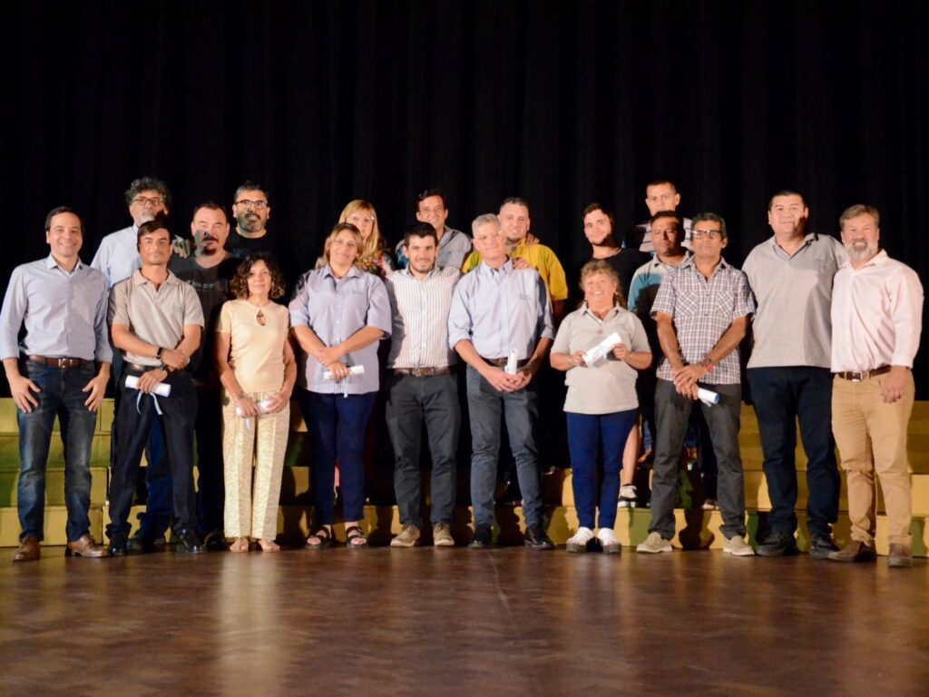Más formación, mejor ciudad: entregaron certificados de capacitación a trabajadores municipales