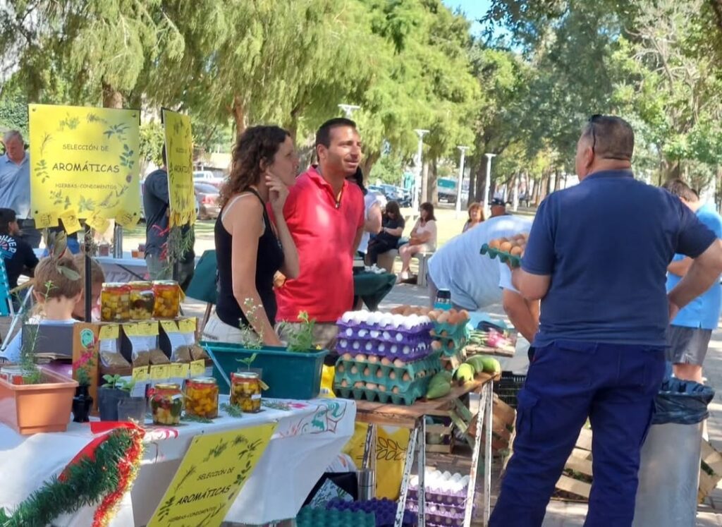 “Venite al Parque”, la feria dominical que potenció la relación entre huerteros y emprendedores con la comunidad