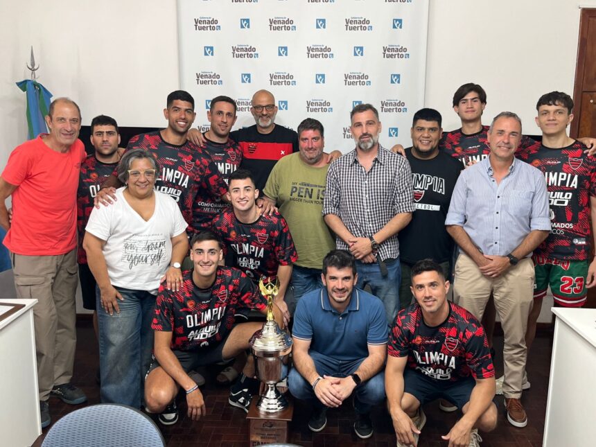 Chiarella recibió al plantel de Olimpia, Campeón de la Venadense de Básquet