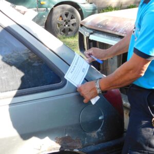 El Gobierno Municipal retiró otro automóvil abandonado en la vía pública
