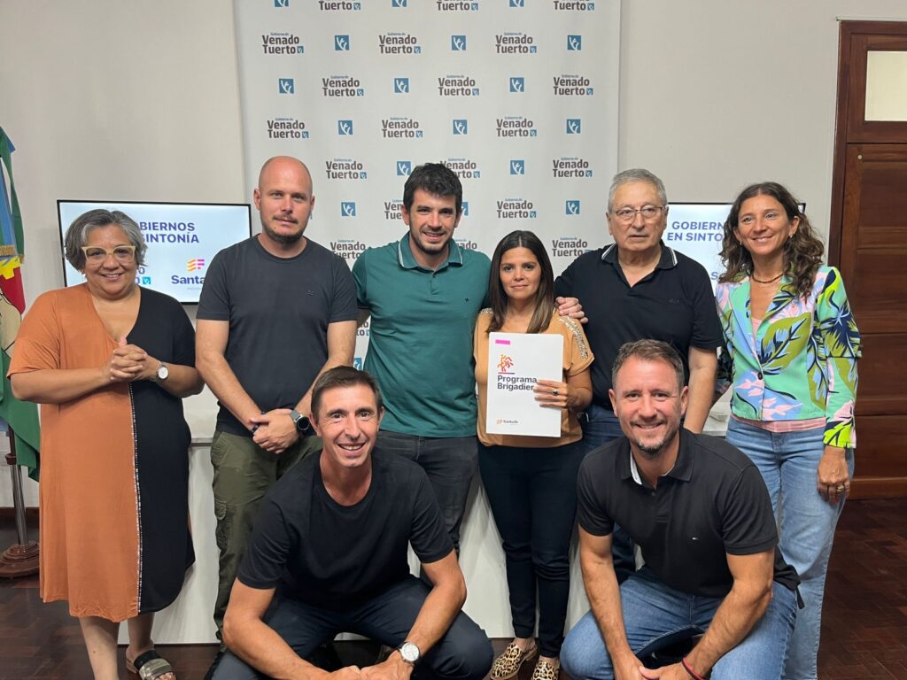 Apoyo a instituciones: los clubes Talleres y Ciudad suscribieron convenios en el marco del Programa Brigadier