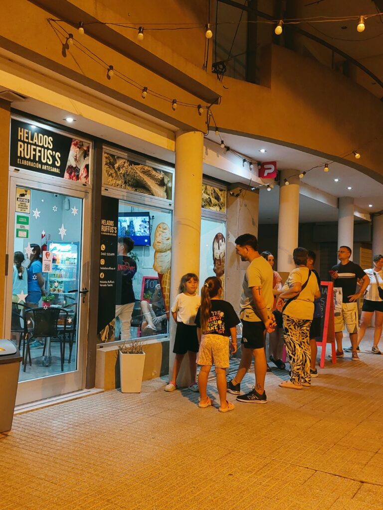 Verano en Venado: gran convocatoria en la “Noche de las Heladerías”