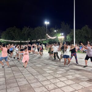 Verano en Venado: Exitoso último encuentro de “Nuestros Patios Susurran” en la plaza España