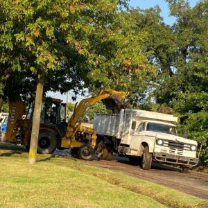 Un Gobierno cerca del vecino: se instrumentó este sábado un operativo de limpieza en barrio Güemes