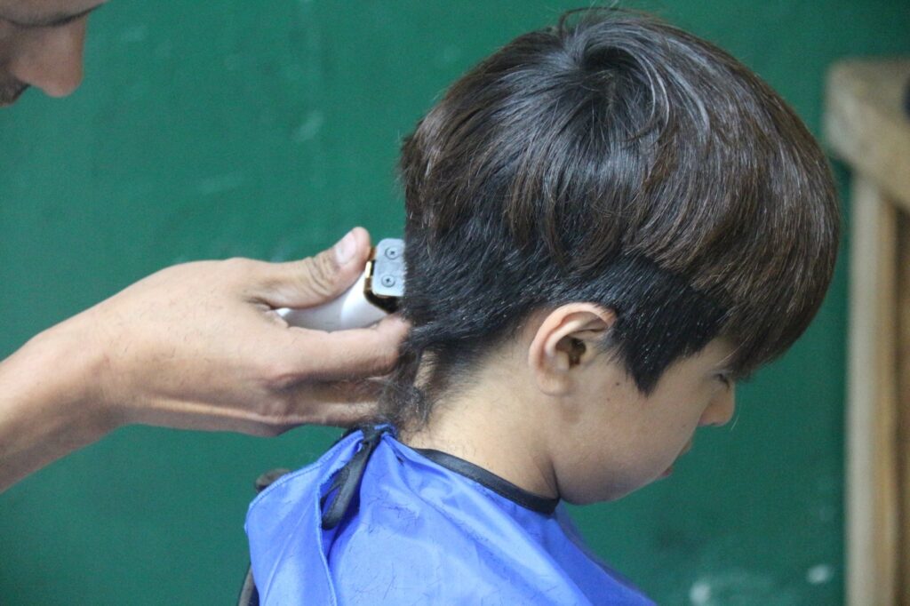 Servicio gratuito: “Tijeras Solidarias” en el barrio Ciudad Nueva