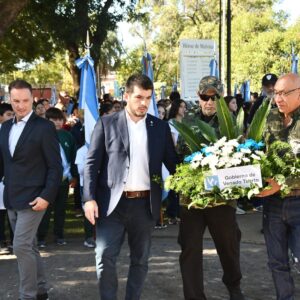 A 43 años de la Gesta: emotivo homenaje a los Héroes de Malvinas en la plaza Vera Peñaloza