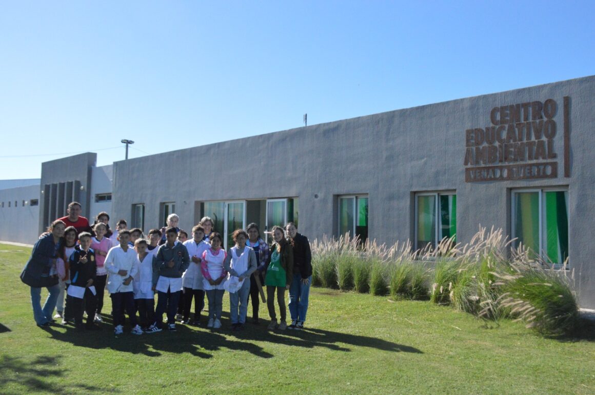 Escolares de la 1198 visitaron la Planta de Tratamiento y el Centro Educativo Ambiental