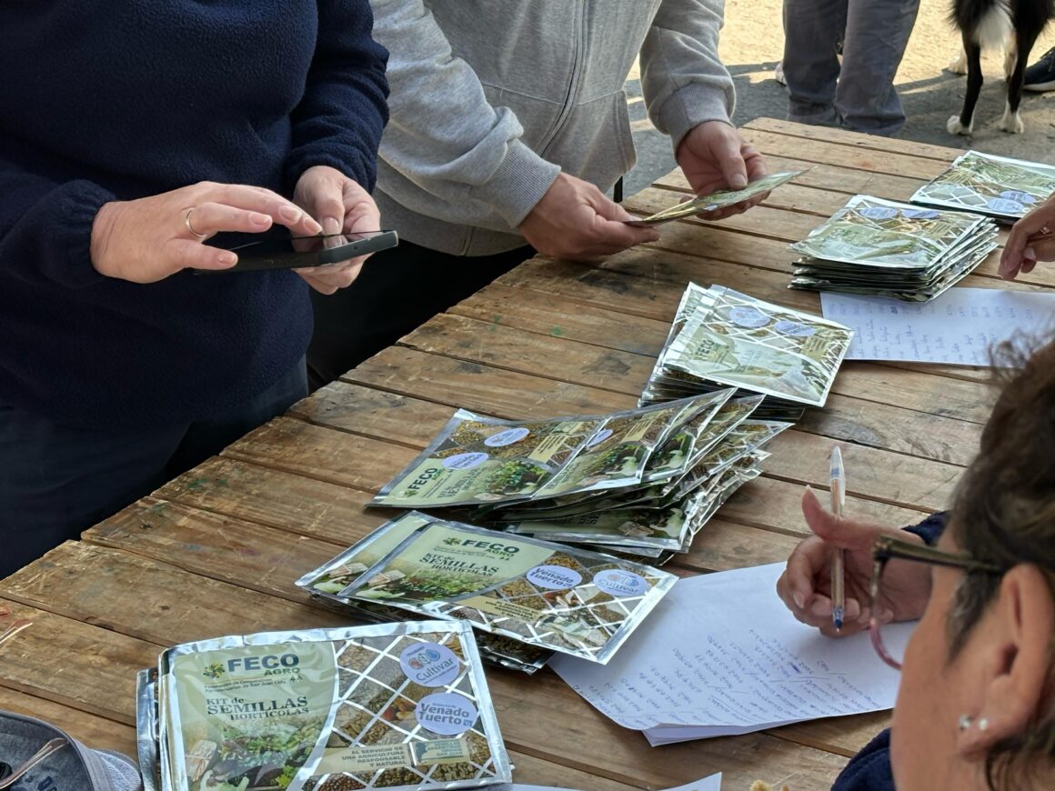 “Venite al Parque”: nueva entrega de semillas del programa Cultivar con 200 kits distribuidos
