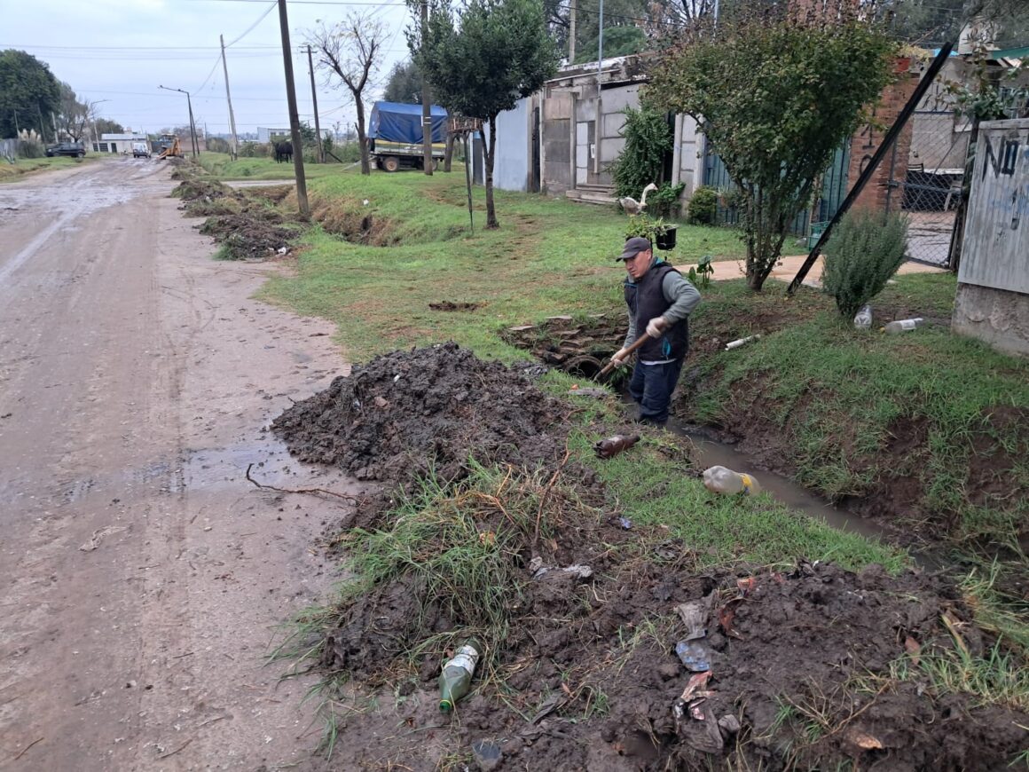El municipio refuerza la tarea de limpieza de cunetas y desagües