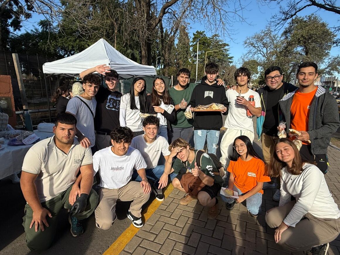 Merienda de “Se Picó la Promo” en el Parque Municipal