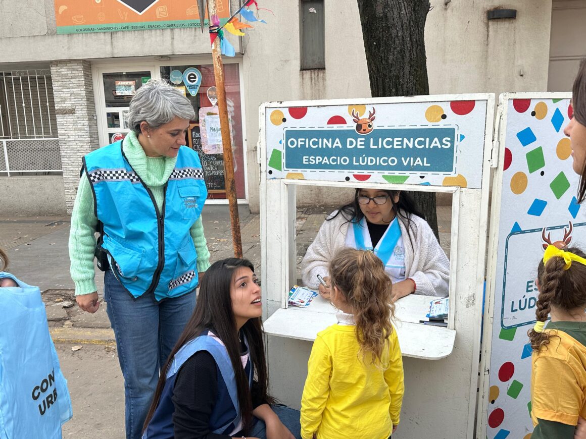 Semana de los jardines: el espacio lúdico vial se sumó a la movida del nivel inicial del Taller de Nazareth