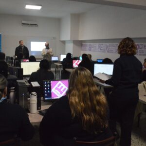 Agentes municipales se capacitan en la utilización de plataformas virtuales para brindar un mejor servicio