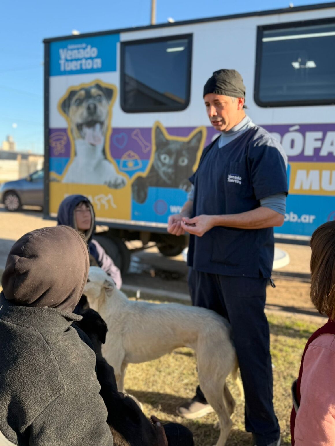 Salud animal: exitosas jornadas del programa “Orejas Verdes” en el barrio Iturbide