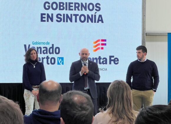 El ministro Puccini encabezó en el Parque Industrial la presentación del programa de Promoción Logística Integrada