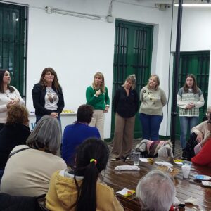 Merienda y actividad de sensibilización para concientizar sobre el abuso y maltrato en la vejez