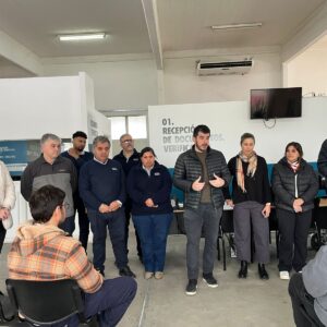 Cursantes del módulo de formación en conducción segura de autoelevadores recibieron sus licencias