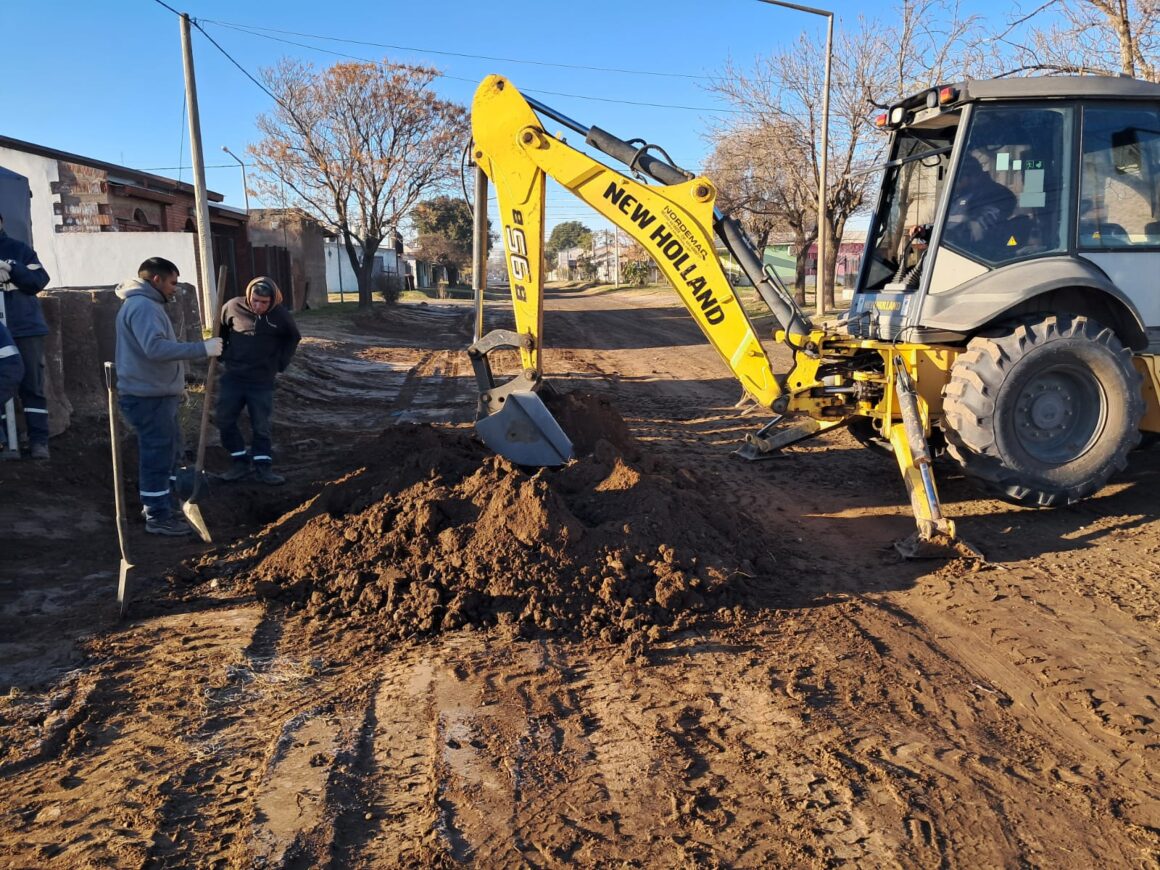 Obras pluviales: Conectan sumideros al desagüe de Moreno y Basualdo