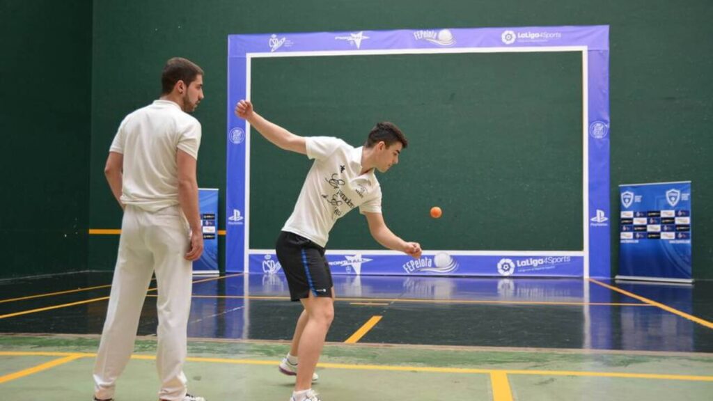 Capacitación Internacional con el DT de la Selección Nacional de Frontball