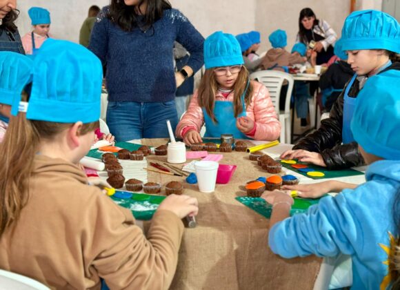 “Cocineritos” elaboraron cupcakes decorados y se preparan para las oreos bañadas