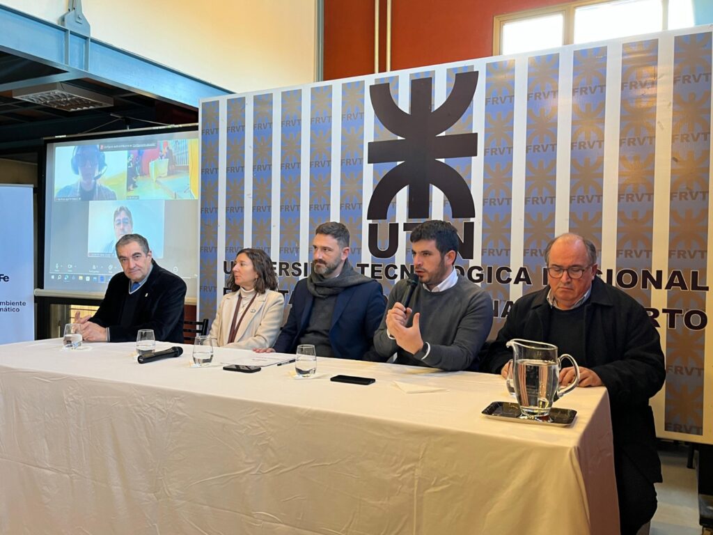 Territorio y gestión del suelo: El Gobierno provincial presentó en la UTN Venado Tuerto “Planificar Santa Fe”
