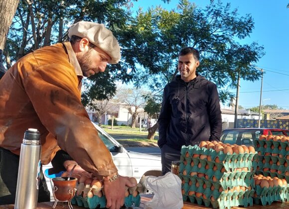 “Huerteros en tu Barrio” abre julio en la plaza Rosario Vera Peñaloza