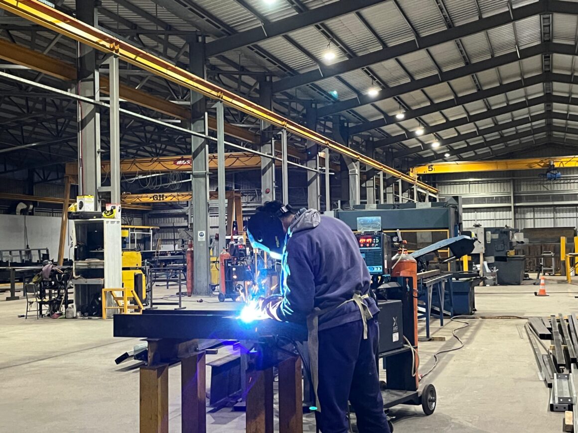 “Conecta Empleo”: prácticas en conformados metálicos de soldadura inicial en su segunda edición