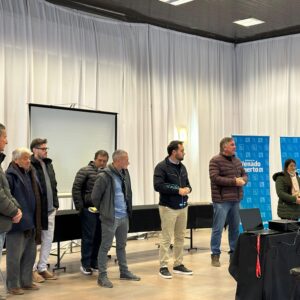 Programa impulsa: Comenzó la capacitación para operarios de motoniveladoras de comunas y municipios