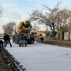 El Gobierno de Venado Tuerto sigue con el ritmo de pavimento y bacheo de calles