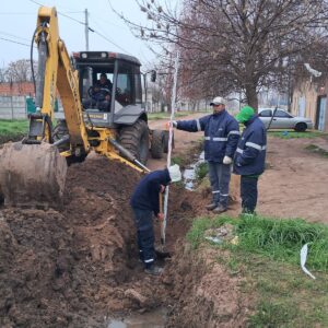 Ejecución de sumideros y limpieza de cunetas a través de la división desagües