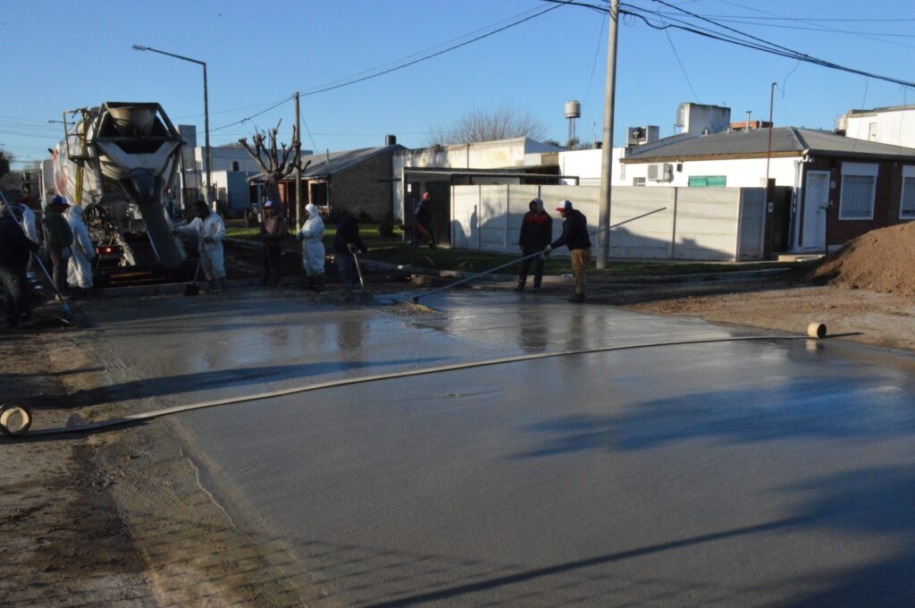 Obras que no paran: siguen los trabajos de hormigonado y preparación de nuevas pavimentaciones