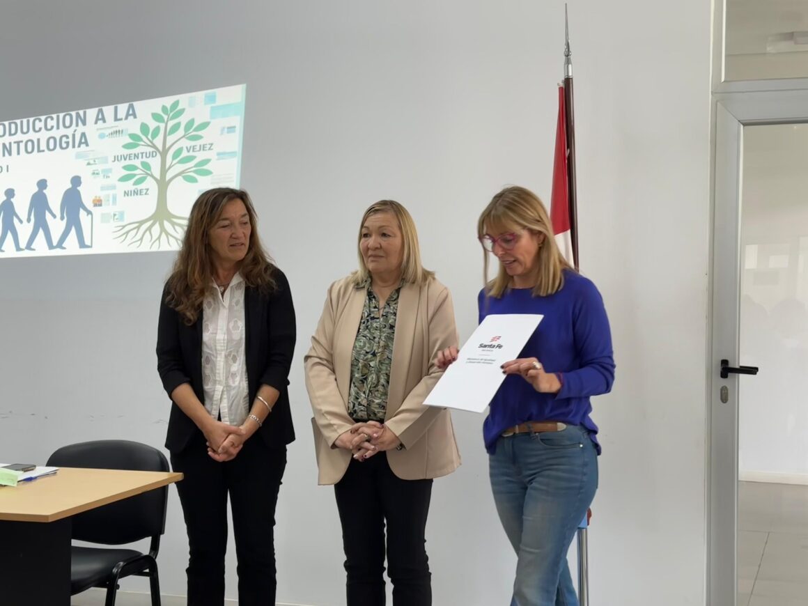 Acompañantes para personas mayores: Comenzó el curso de Formación de Promotores Gerontológicos