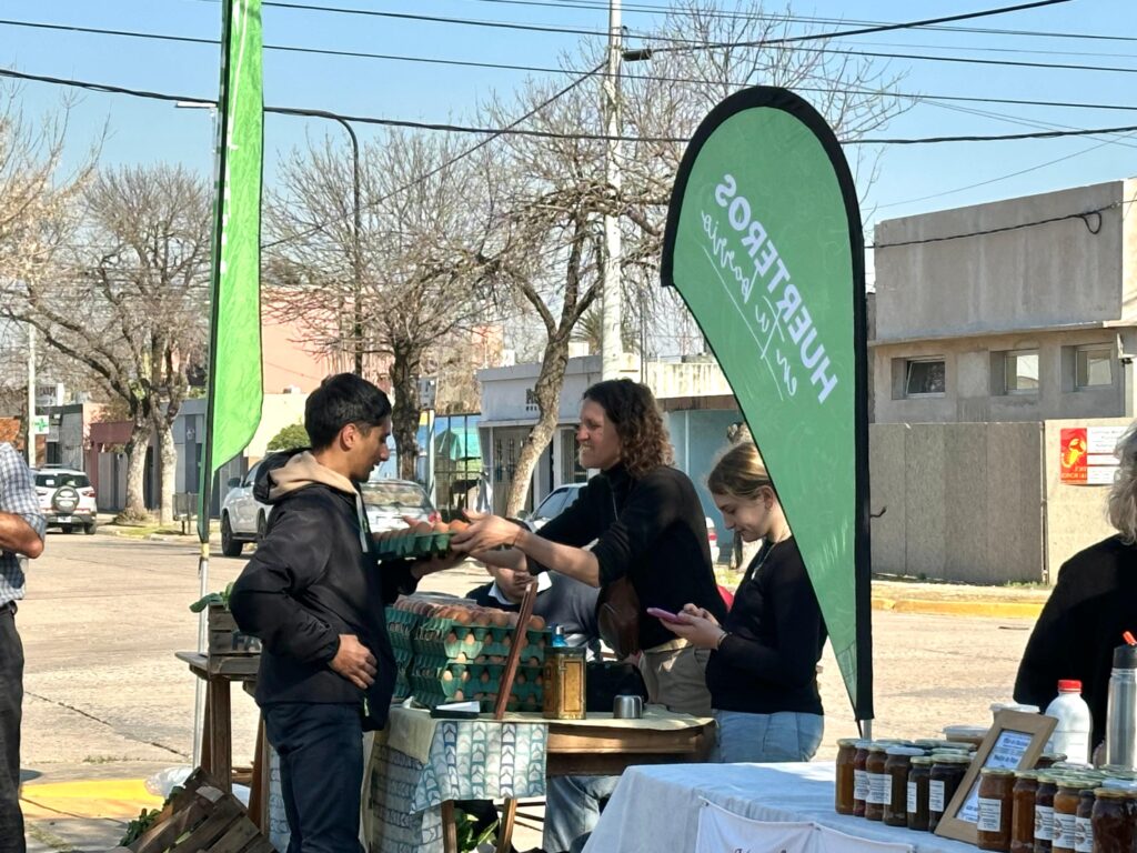 Feria en Centro I: “Huerteros en tu Barrio” continúa septiembre en la plaza Padre Giraldi