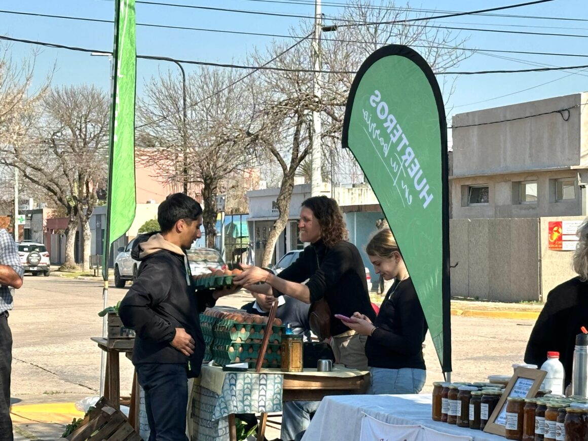 Feria en Centro I: “Huerteros en tu Barrio” continúa septiembre en la plaza Padre Giraldi