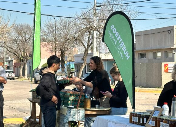 Feria en Centro I: “Huerteros en tu Barrio” continúa septiembre en la plaza Padre Giraldi