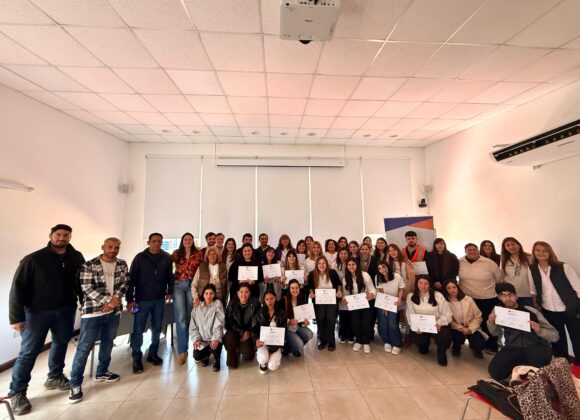 Articulación público privada: Chiarella y Vicente se sumaron a la entrega de diplomas del curso “Mujeres Protagonistas”
