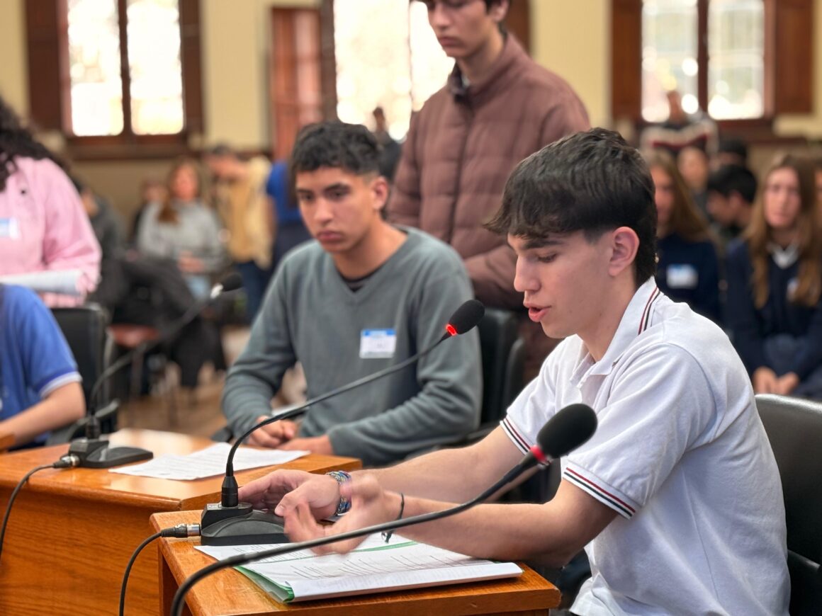 Más de 160 alumnos de nivel secundario participaron de “Concejales por un Día” en su 29ª Edición