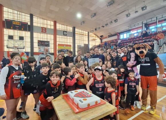 Una historia de pasión en barrio San Martín: reconocimiento del intendente al club Olimpia por sus 85 años