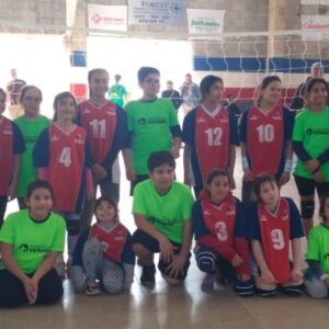 Escuelas Deportivas: encuentro de mini vóley mixto en el Club Jorge Newbery