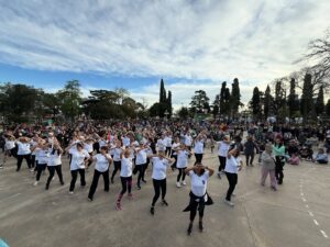 La primavera llegó con todo: Parque Municipal colmado con una nueva edición de “Venite al Parque” y el “Paseo de la Ciudad”