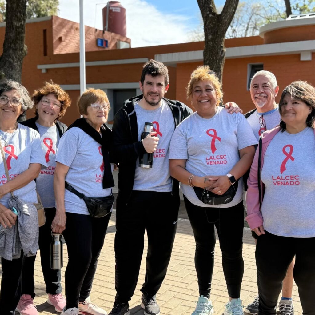 Chiarella participó de la Caminata Rosa en el Día de Lucha Contra el Cáncer de Mama
